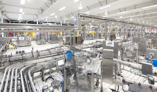 智能机器人研发助推伊利跻身制造业百强，彰显中国科技与实业融合新高度